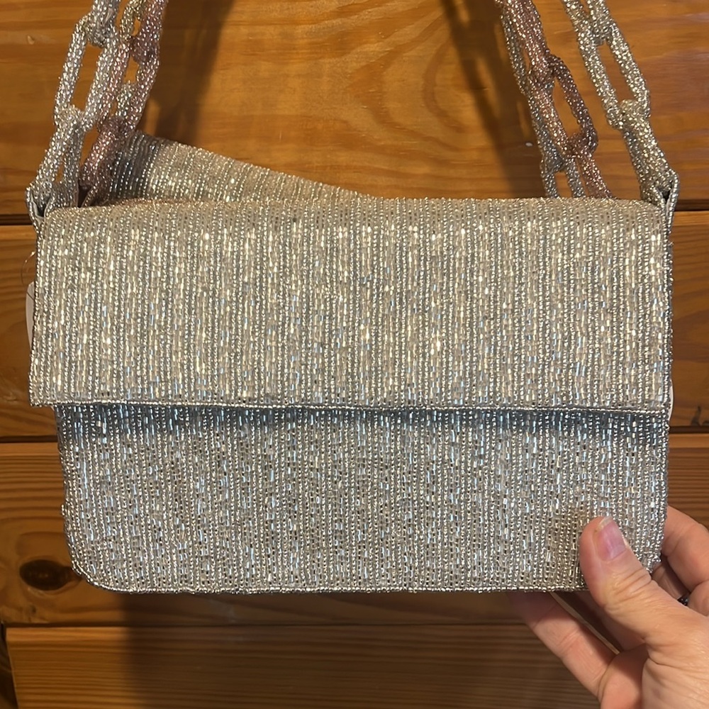 Purses - Picture 2 of 9